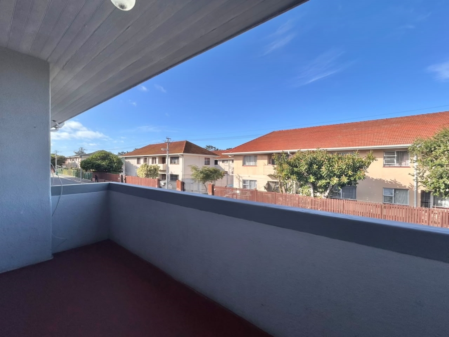 To Let 2 Bedroom Property for Rent in Diep River Western Cape